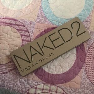 URBAN DECAY NAKED 2