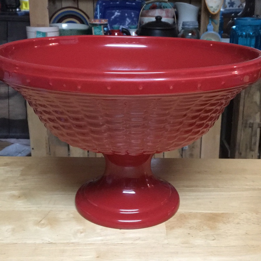 Longaberger fruit or veggie bowl make me an offer!