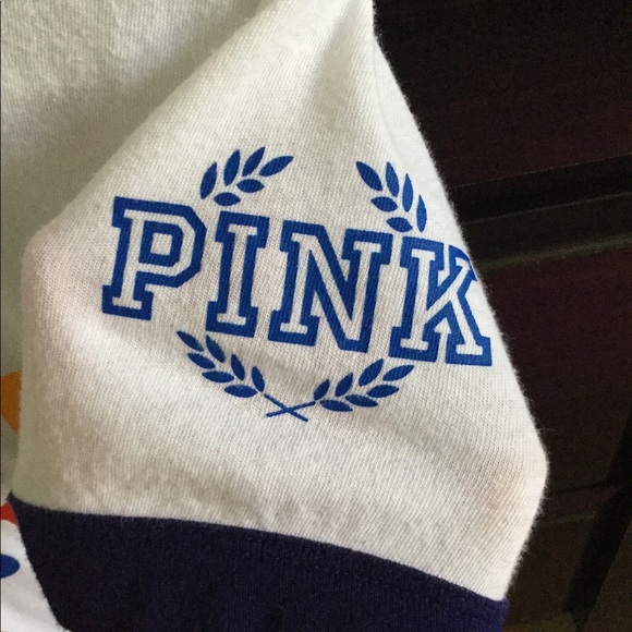 ‼️TRADED‼️🌈VS PINK Tee🌈 - Picture 2 of 3