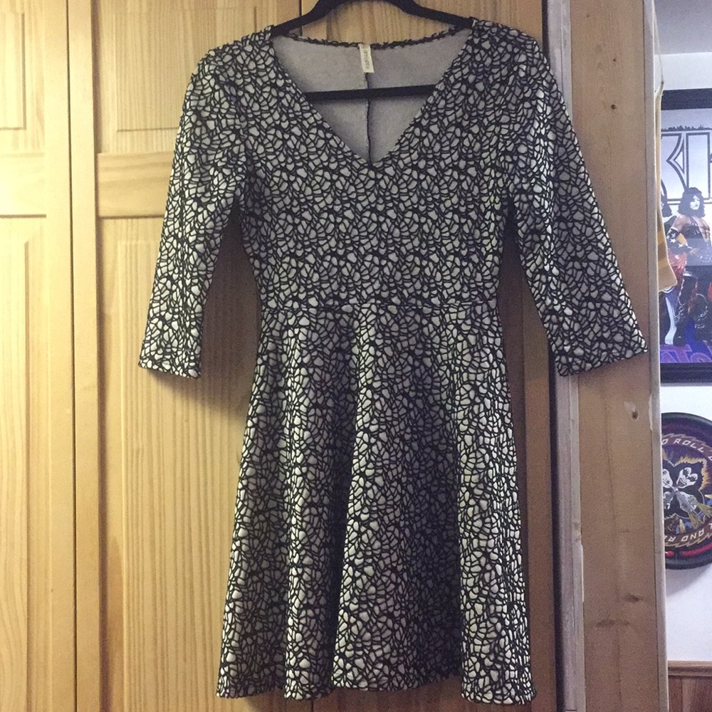 Gently worn once black and white dress