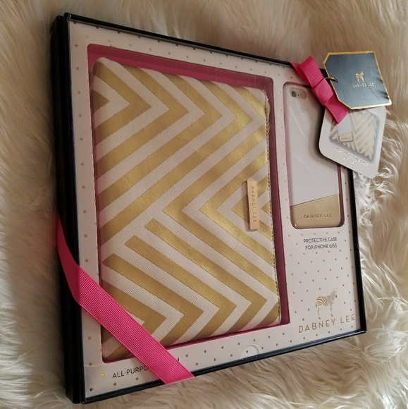 NIB*Protective iPhone Case & Pouch* Great Gift* - Picture 2 of 2