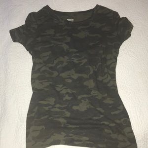 Mossimo Supply Co. T Shirt CAMO small