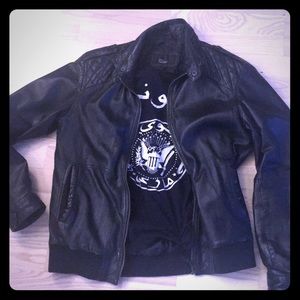 Super soft men’s  black leather jacket @ Zara 😎