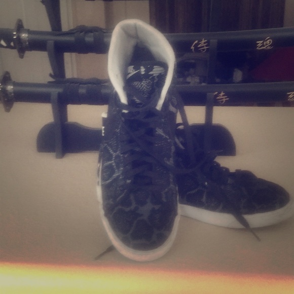 Nike women’s shoes - Picture 1 of 4