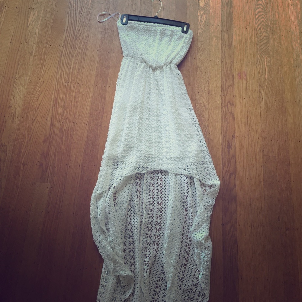 Strapless high low crocheted dress