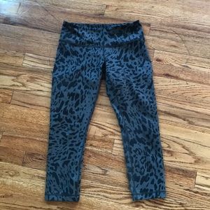 Lululemon Wunder Under Crop