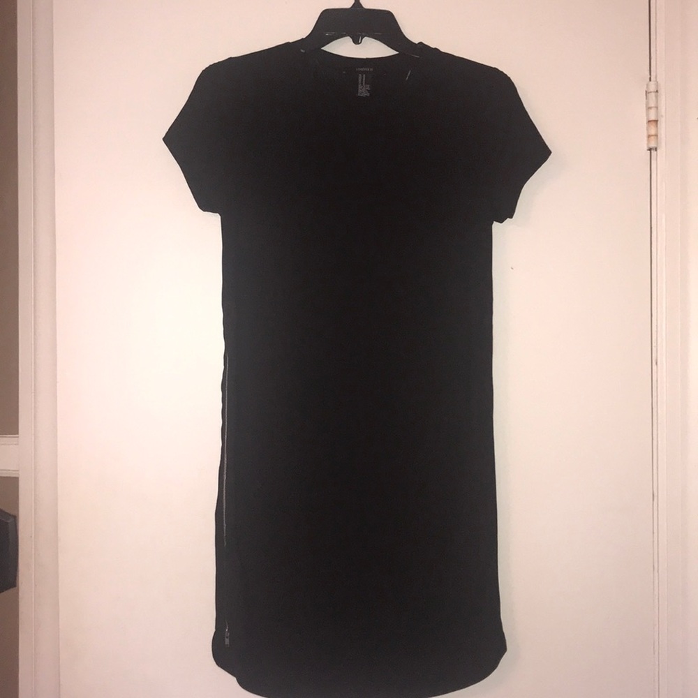 NWT Black Dress with Zipper Accent