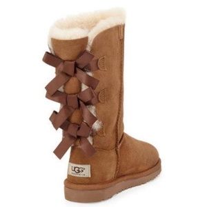 🎈SOLD🎈Ugg Bailey Bow Tall Chestnut Kid Boots