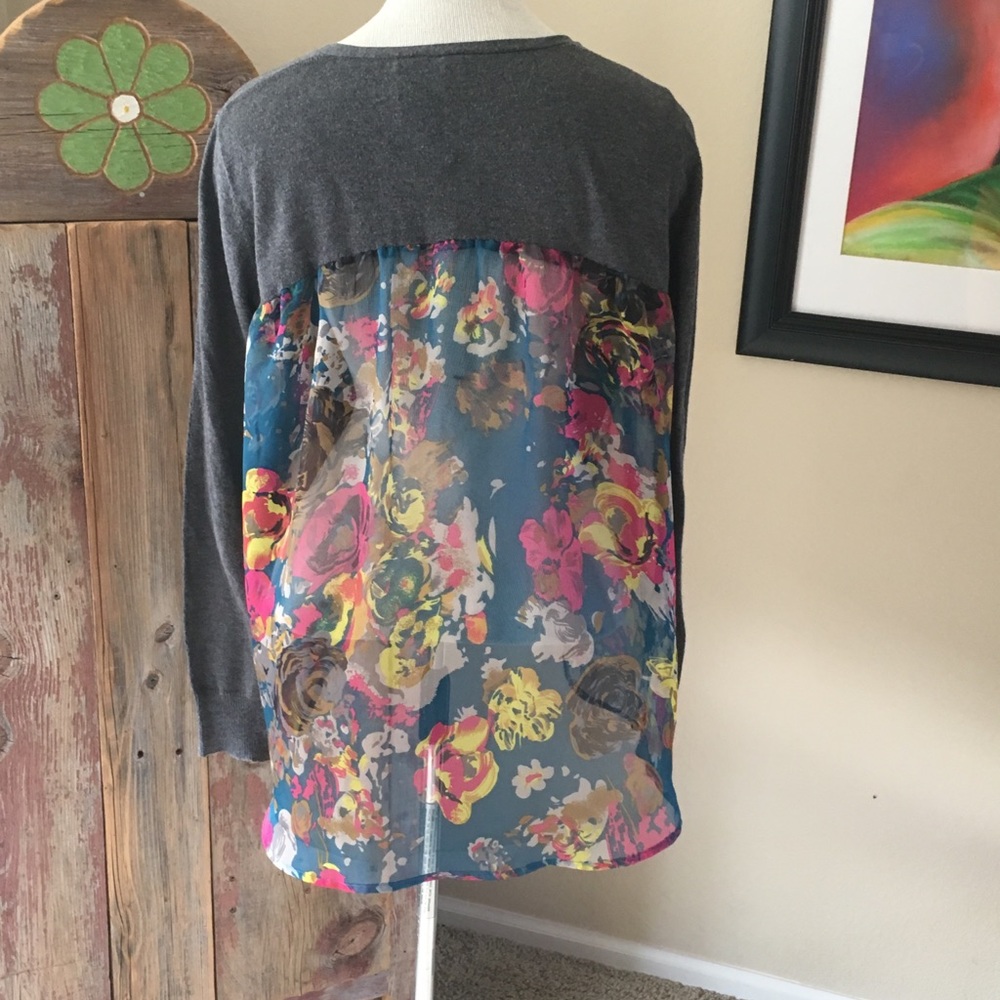 Anthropologie Grey & Floral Hi-Lo cardigan sweater
