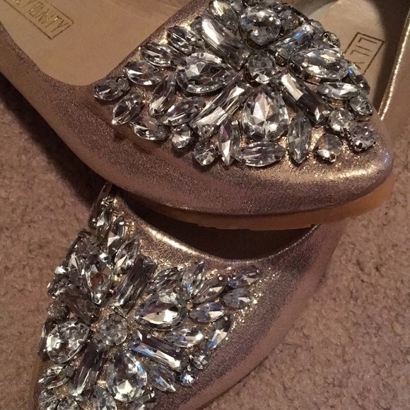 Lily Vanity Gold Wedding Flats - Picture 4 of 4