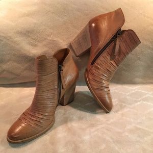 Paul Green Malibu Sliced Zip Bootie 6.5 =US Size 9