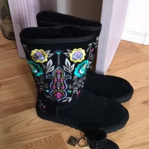 Authentic UGG size 7