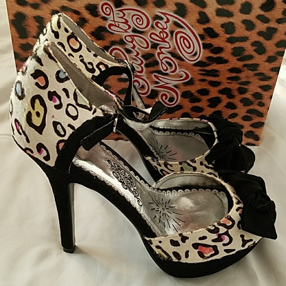 Naughty Monkey White Black Animal Print Heels