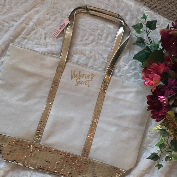 🎁 VICTORIA SECRET BAG!!🎁 - Picture 2 of 5