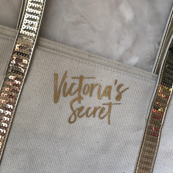 🎁 VICTORIA SECRET BAG!!🎁 - Picture 3 of 5