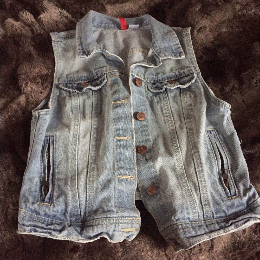 H&M cropped denim vest