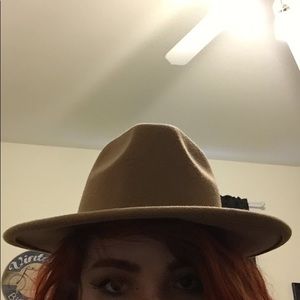Wide brimmed hat