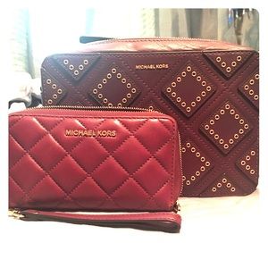 ***Michael Kors crossbody and matching wallet***