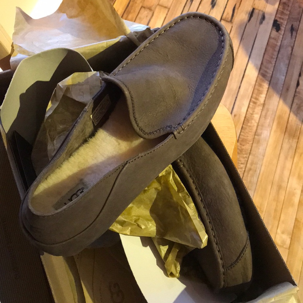 Men’s UGG slippers