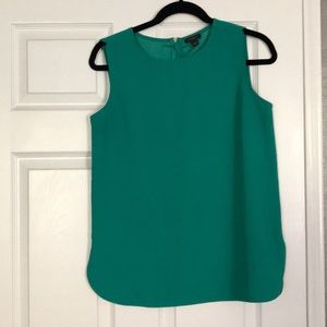 Ann Taylor green sleeveless blouse