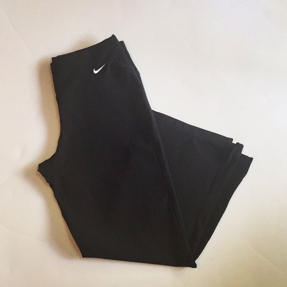 🌸🍀NEW Nike Training Pants Dry Fit crop, XS