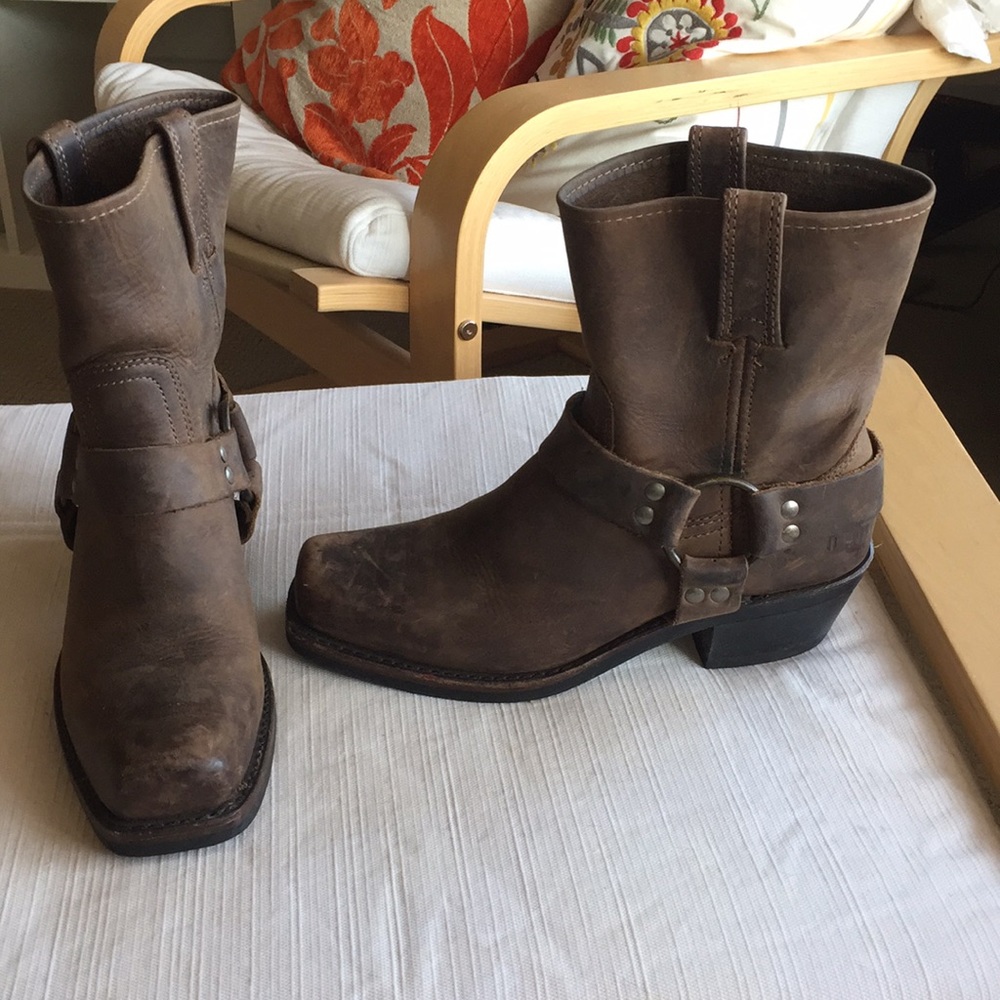 Frye Boots Harness 8R