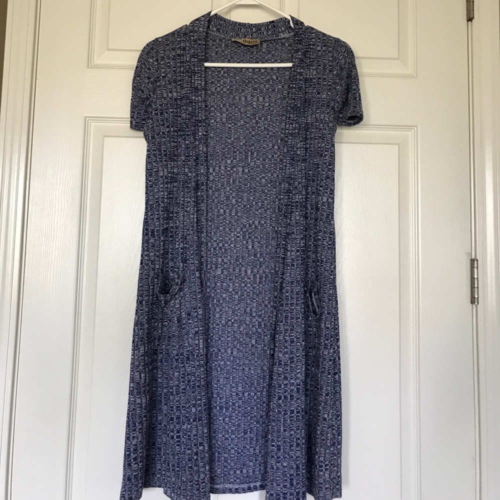 Short sleeve, long sweater
