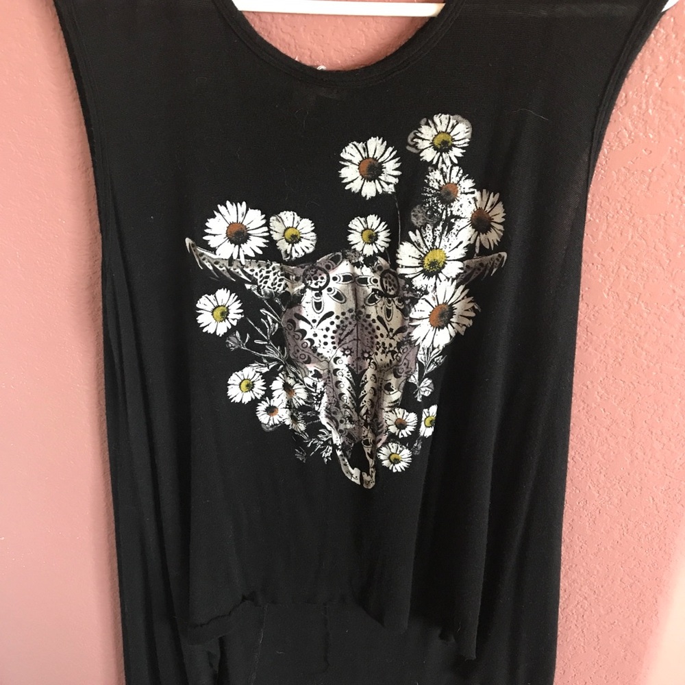 Skull tank
