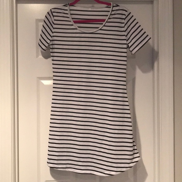 Dresses & Skirts - Striped T-Shirt Dress, Black and White, Size Large