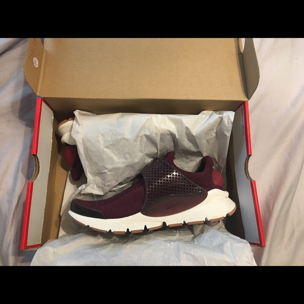 Sock dart sneakers
