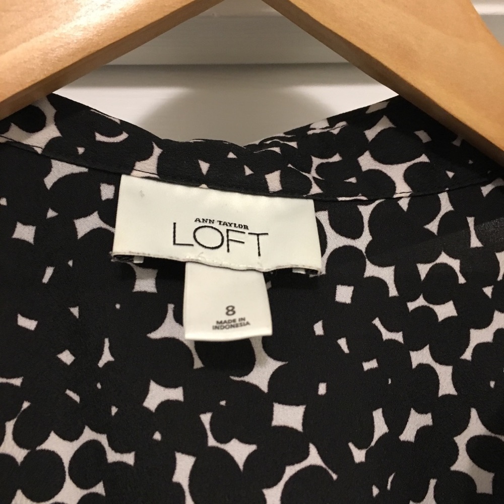 Ann Taylor Loft short sleeve collared wrap shirt - Picture 2 of 4