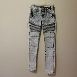 Acid washed jeans