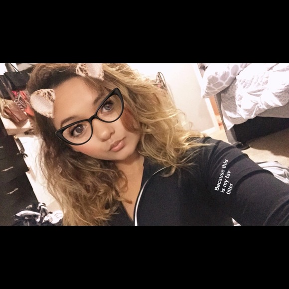 Meet your Posher, Maria - Picture 1 of 1