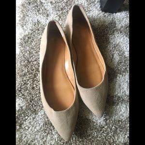 Loft beige point flats