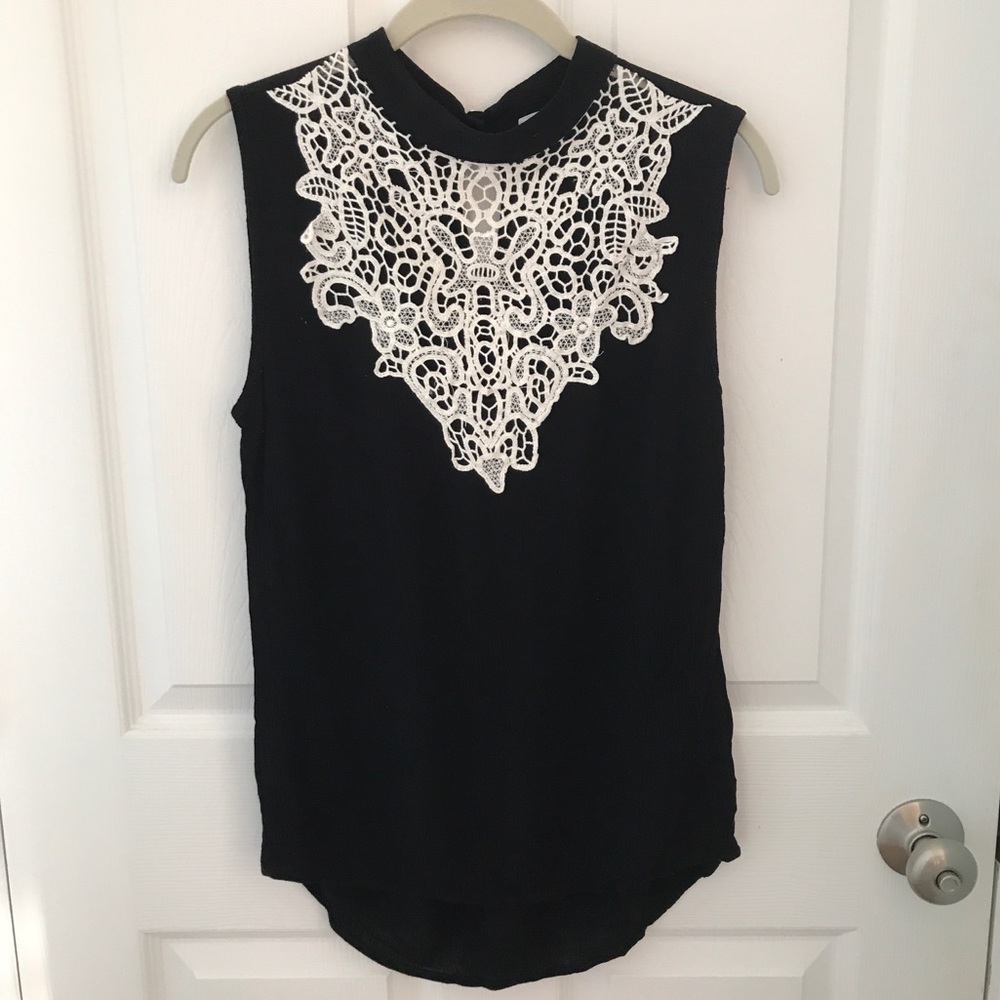 Black and white blouse size small