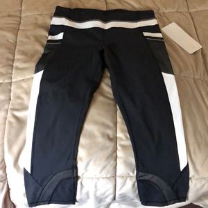 Lululemon inspire crop