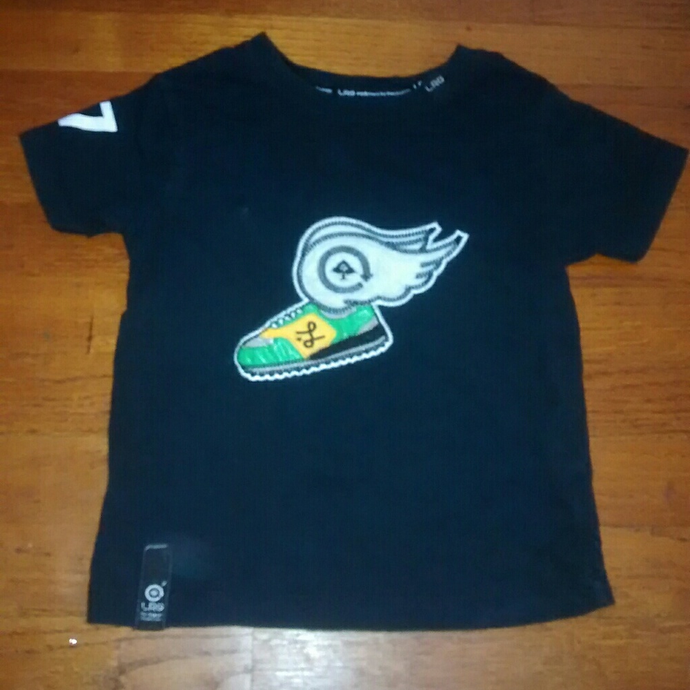 LRG T-shirt
