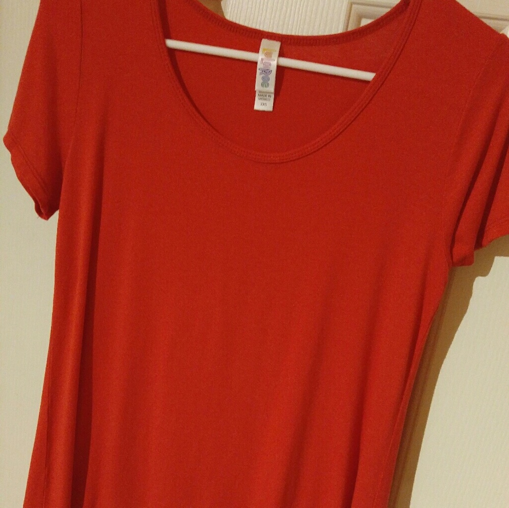 Lularoe Classic Tee