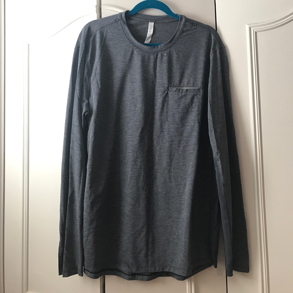 MEN's Lululemon grey long sleeve shirt
