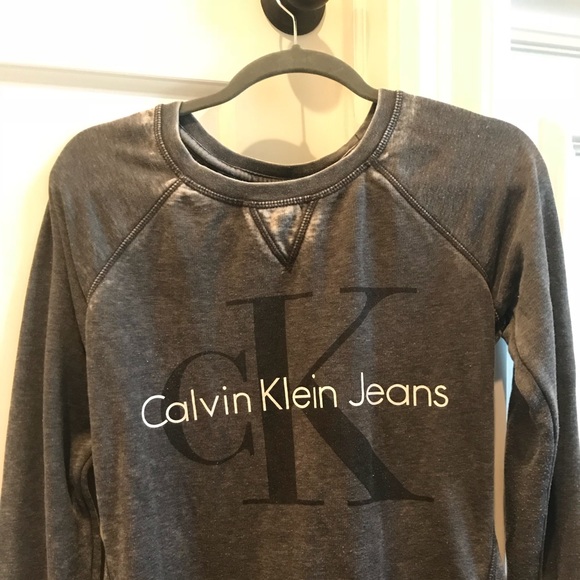 Calvin Klein grey acid wash sweatshirt - Picture 1 of 2