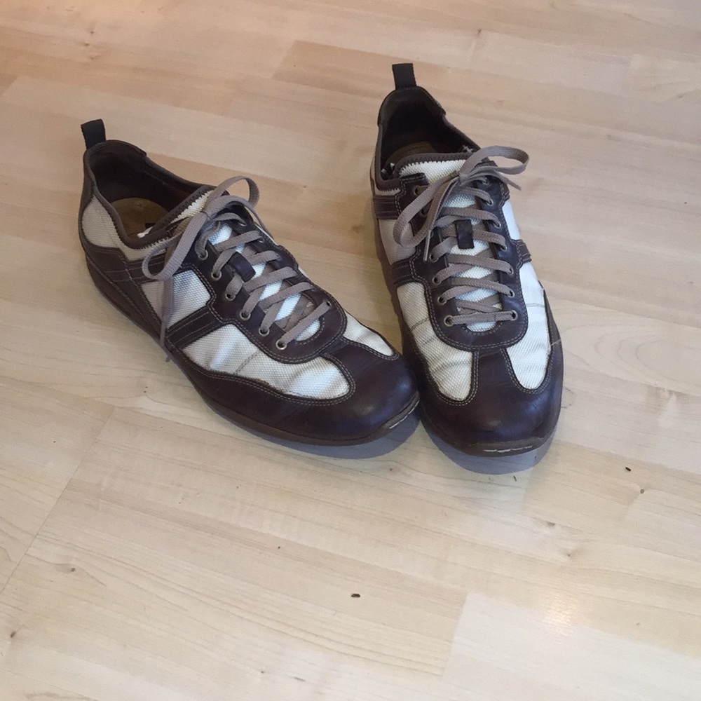 Cole Haan retro style sneaker! Nike air technology