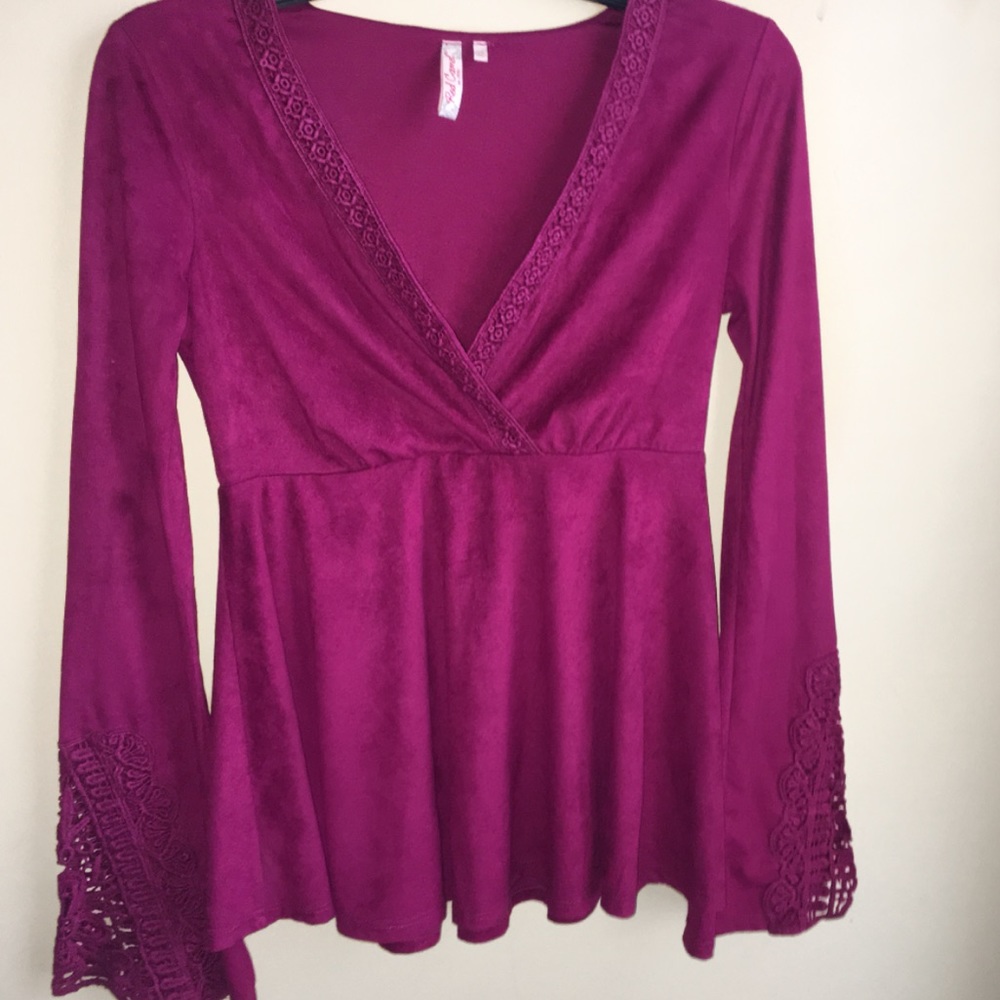 Bell Sleeved Shirt