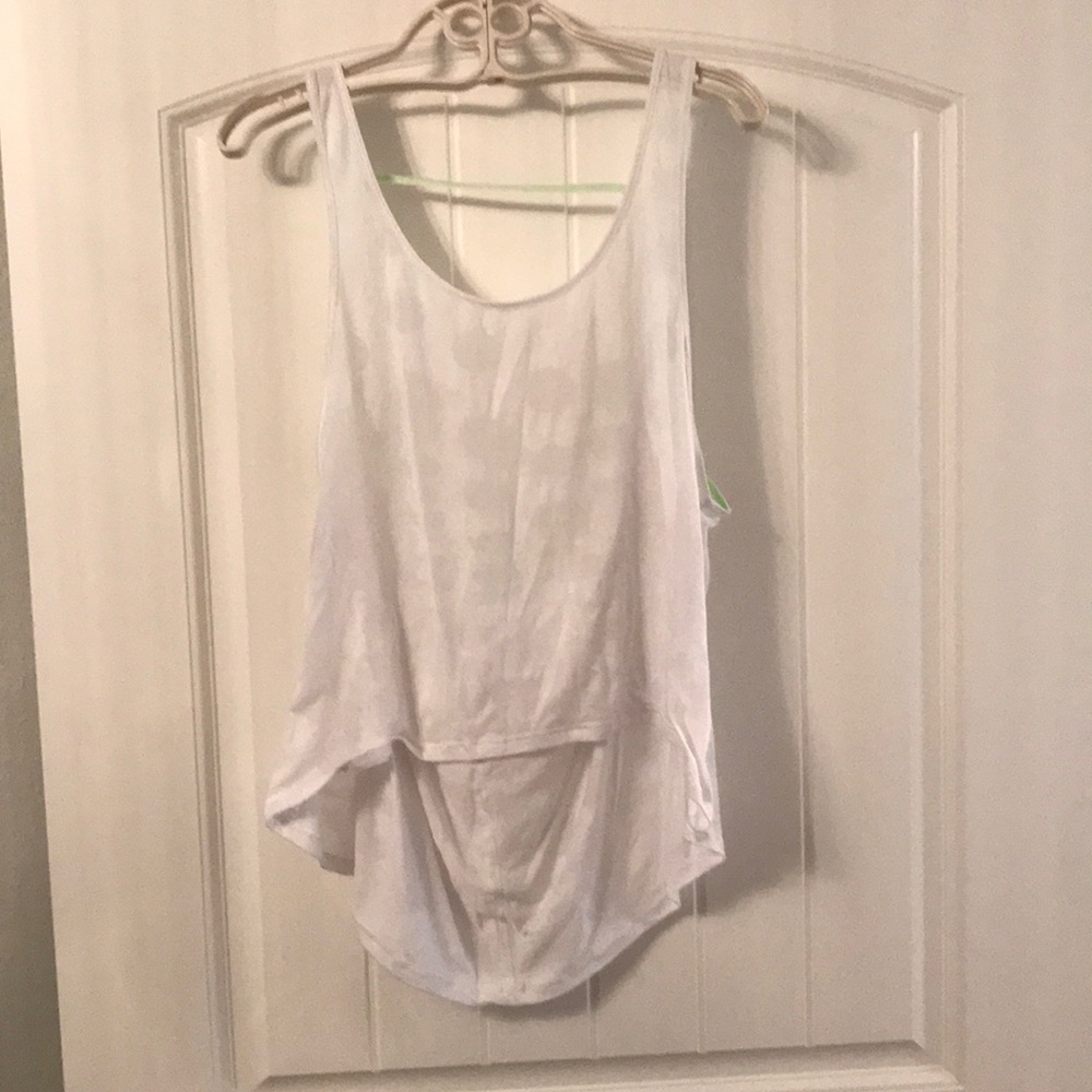 Lululemon flowy tank