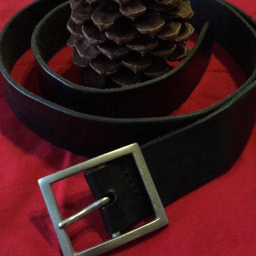 Men’s Black Belt With Silver Buckle
