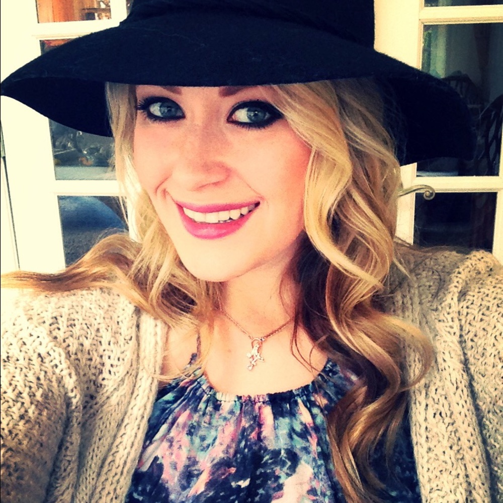 Meet your Posher, Emilie