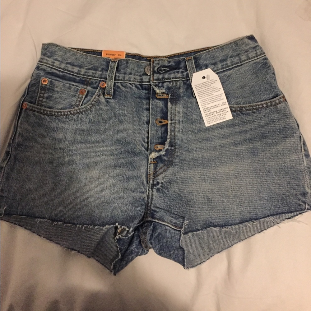 High rise Levi's cut offs