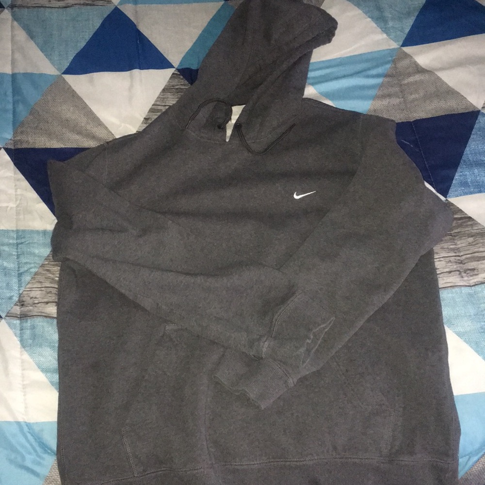 Men’s dark gray Nike hoodie