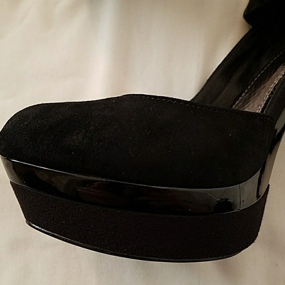 GB by Gianni Bini Black Suede Crystal Heels - Picture 8 of 8