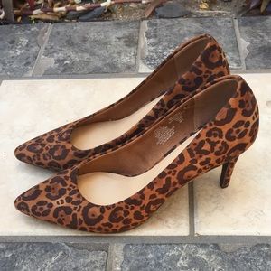 Old Navy Leopard Print Pumps Heels Size 9