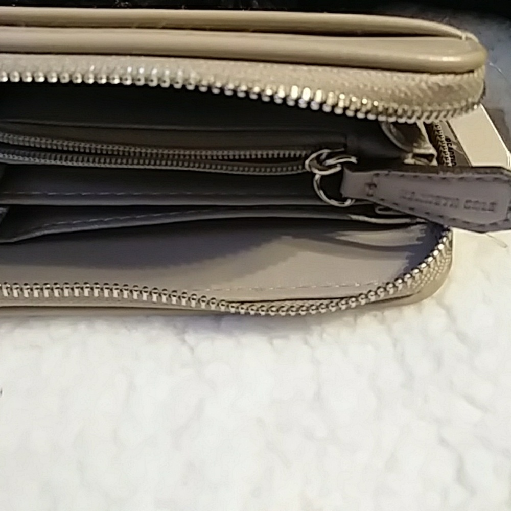 Wallet - Picture 2 of 3